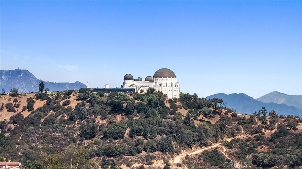 2253 1/2 N Gower Street