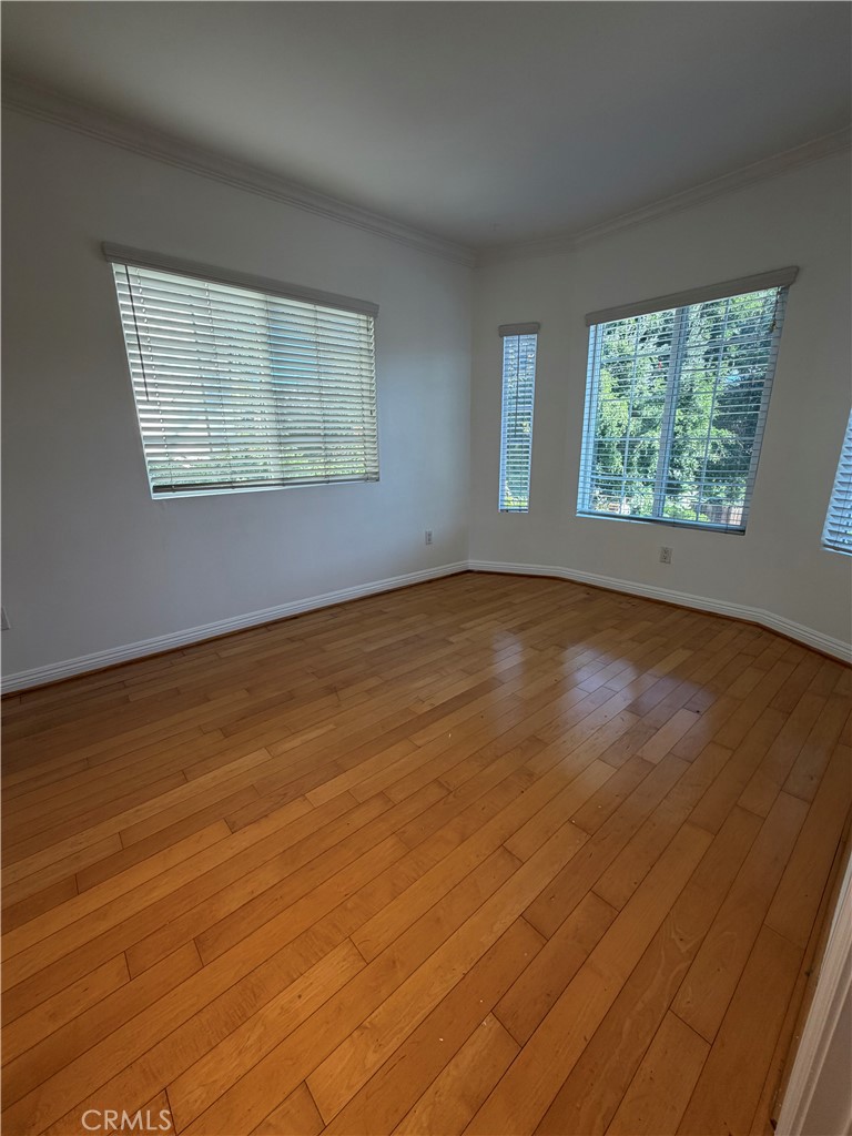 2253 1/2 N Gower Street