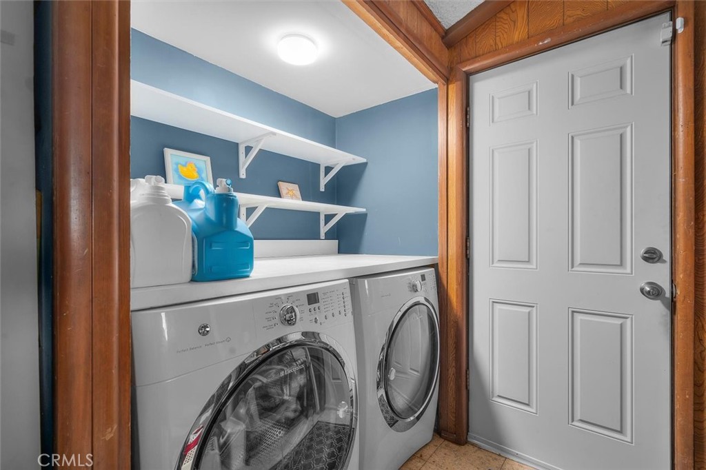 23701 Clarendon Street