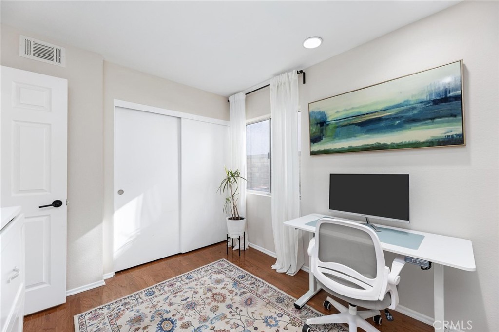 28205 Stonington Lane