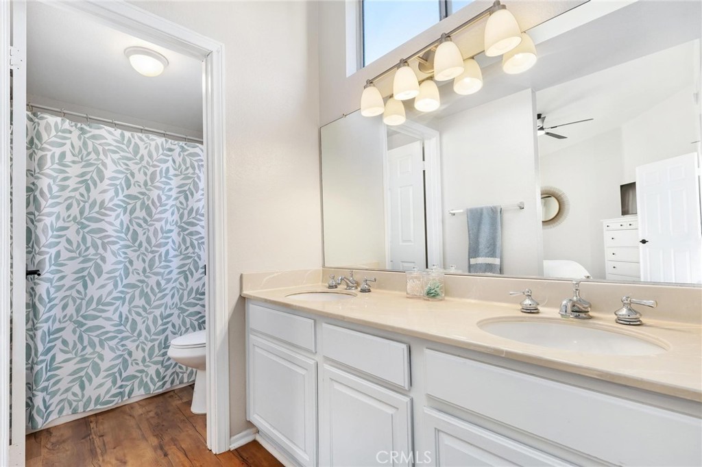 28205 Stonington Lane