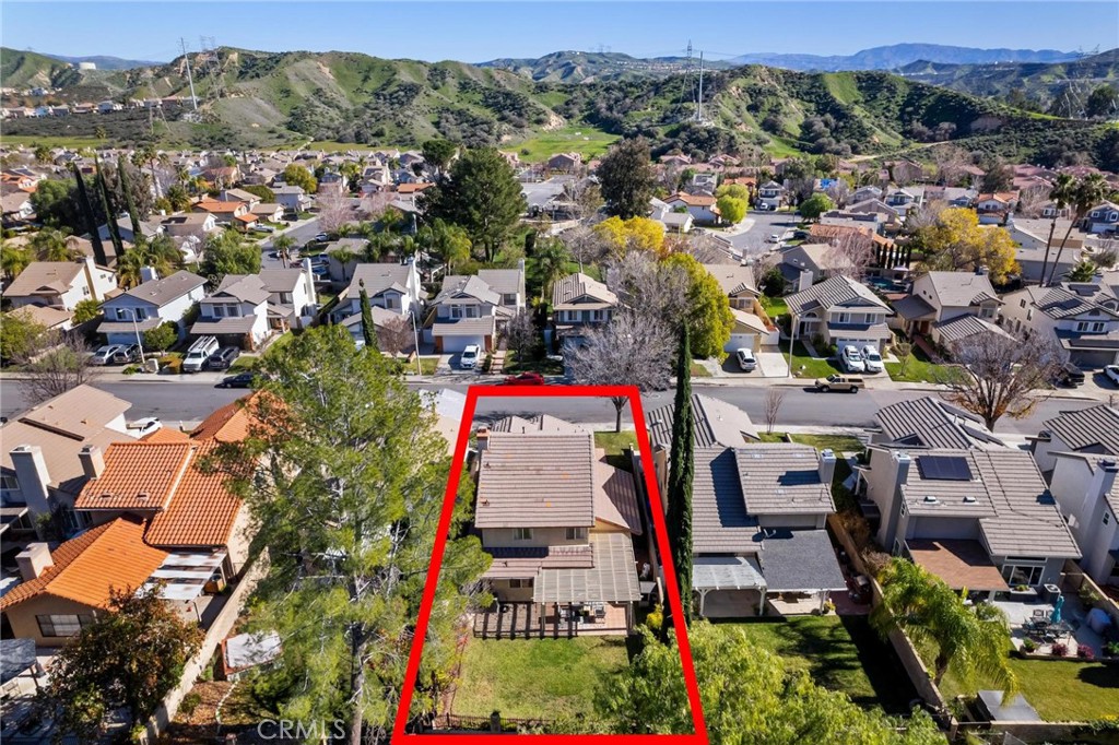 28205 Stonington Lane