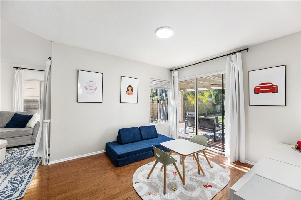 28205 Stonington Lane