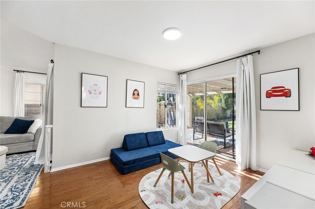 28205 Stonington Lane