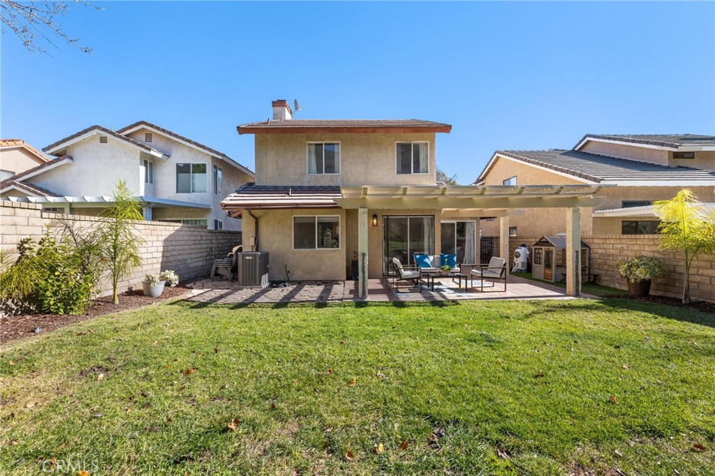 28205 Stonington Lane