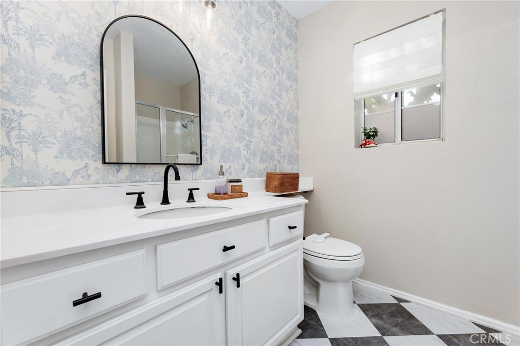 28205 Stonington Lane