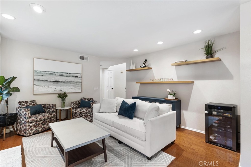 28205 Stonington Lane