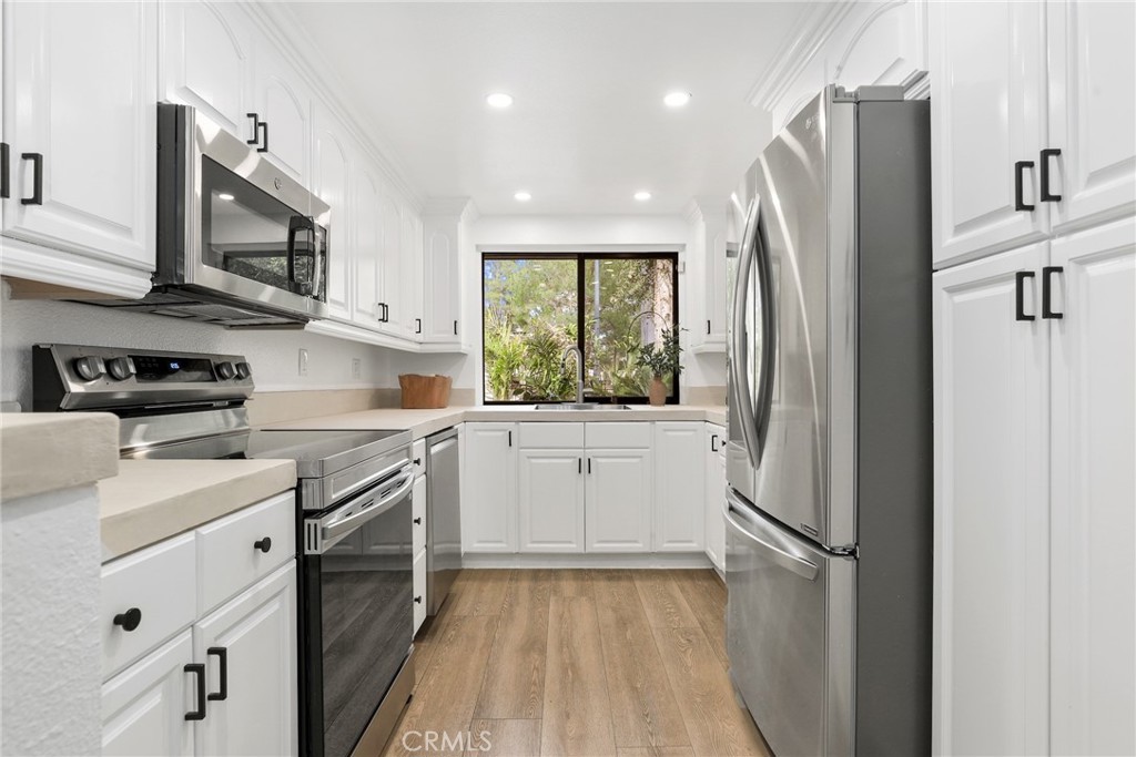 21500 Califa Street 184