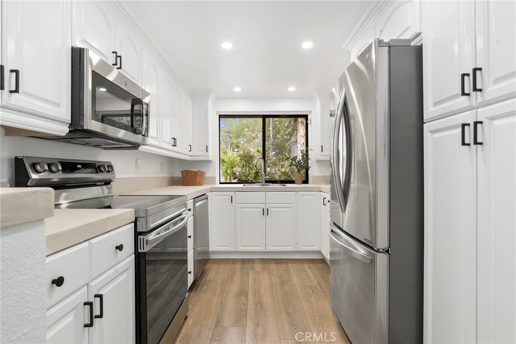 21500 Califa Street 184