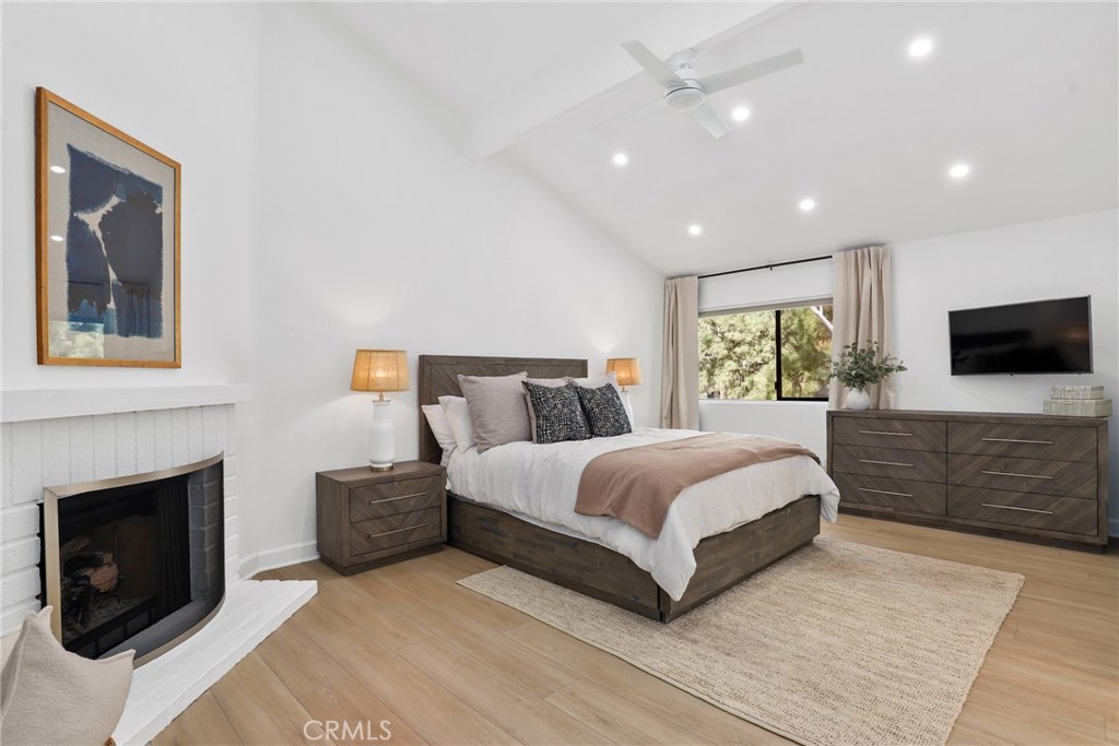 21500 Califa Street 184