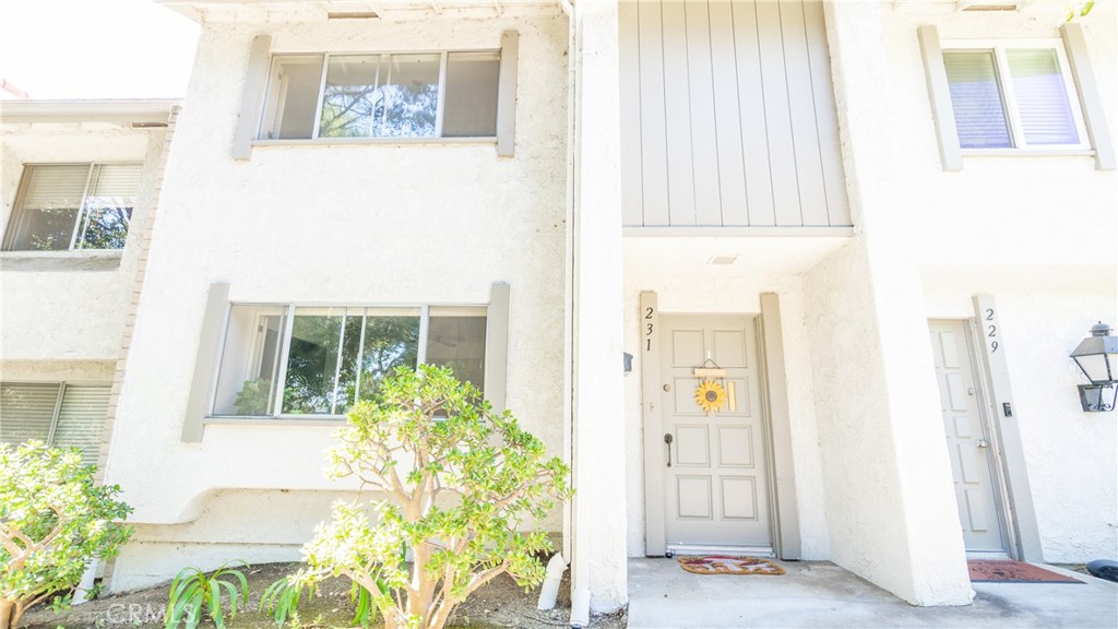 231 Green Lea