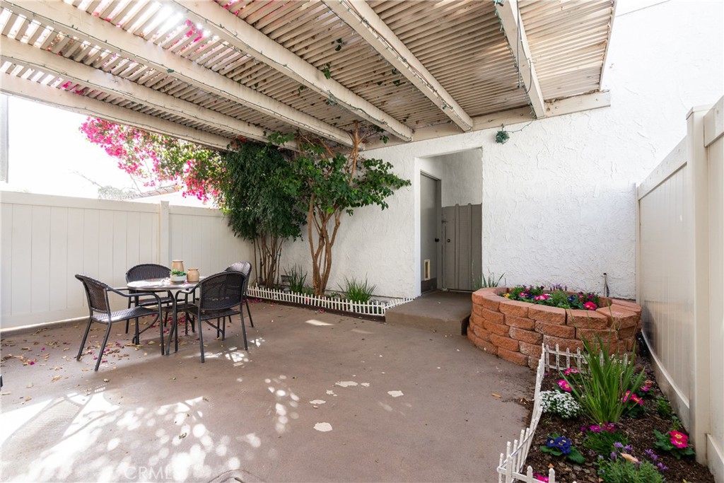 231 Green Lea