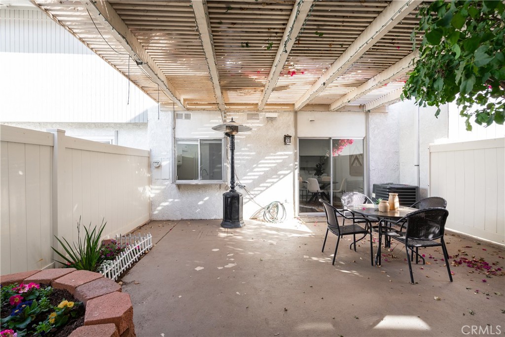 231 Green Lea