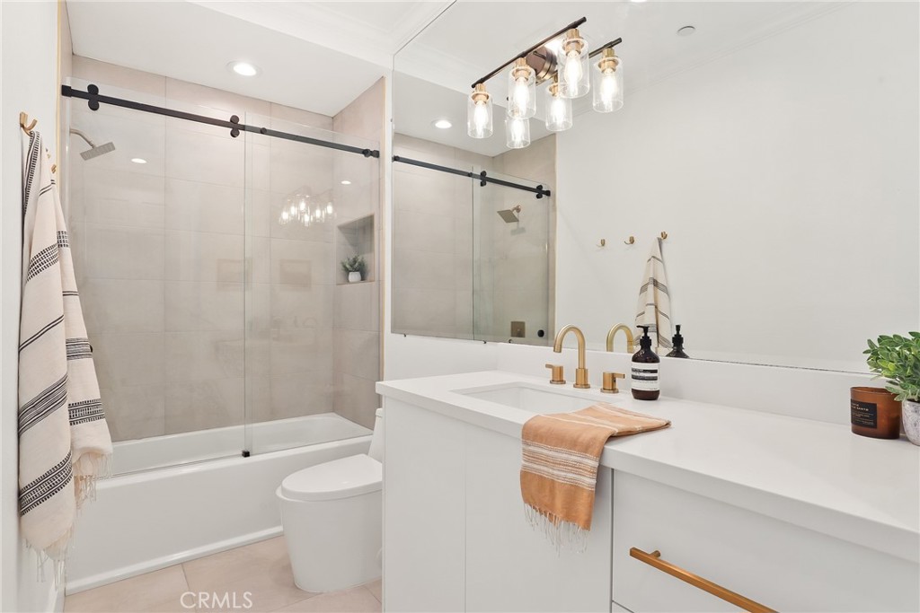 238 Lake Sherwood Drive