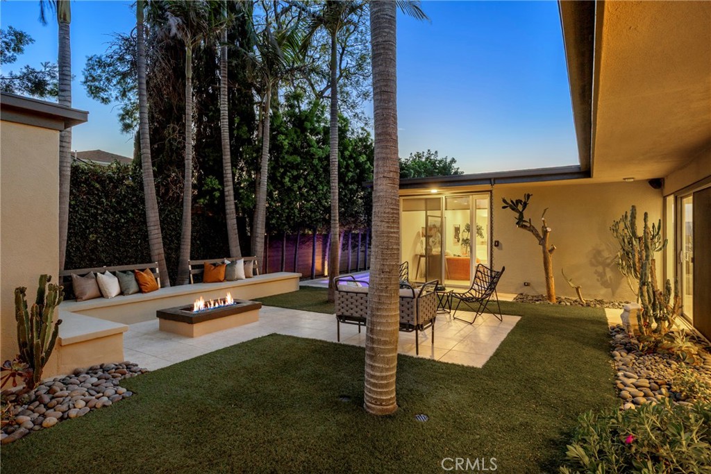 3851 Beverly Ridge