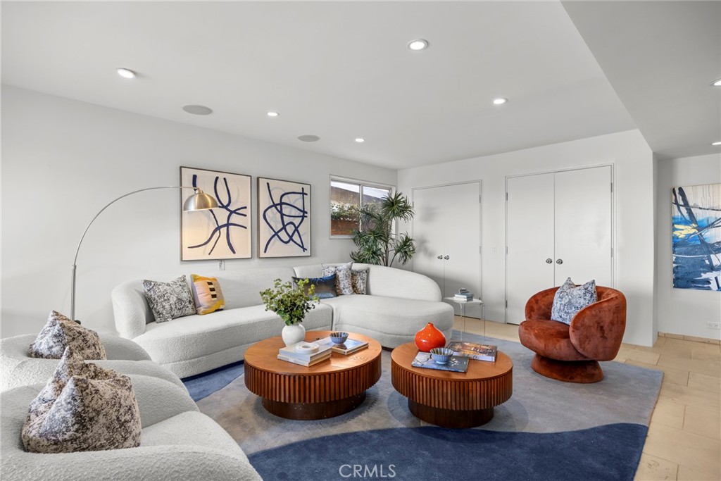 3851 Beverly Ridge