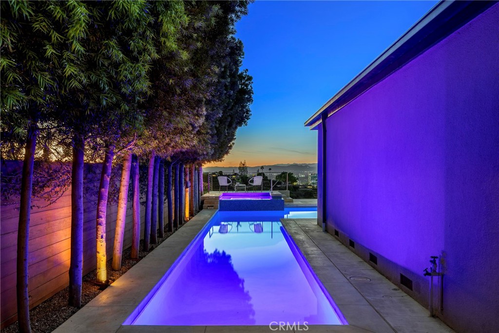 3851 Beverly Ridge