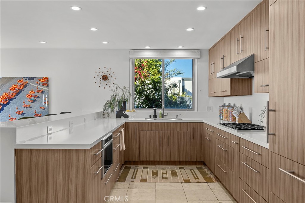 3851 Beverly Ridge