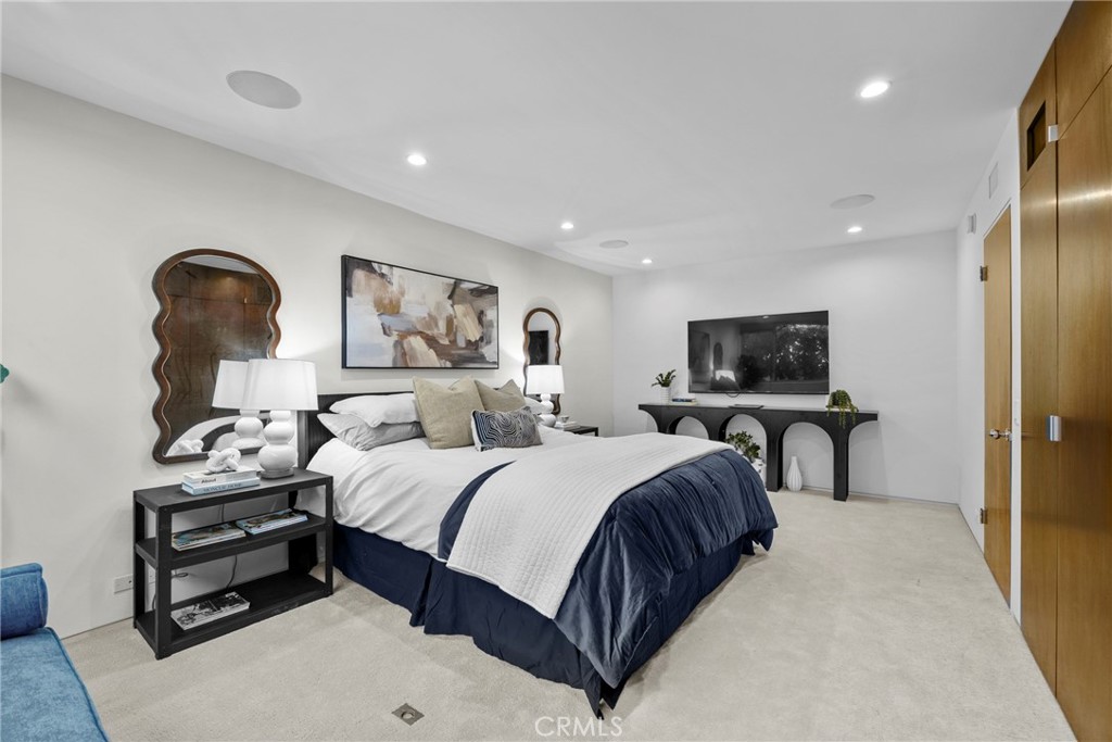 3851 Beverly Ridge