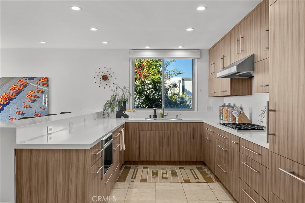3851 Beverly Ridge