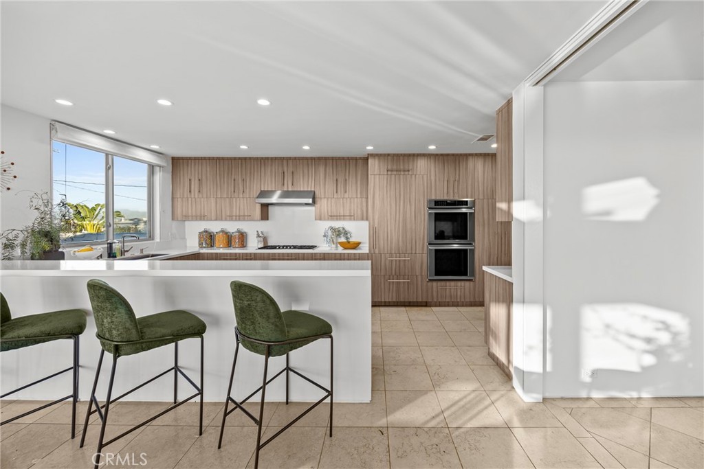 3851 Beverly Ridge