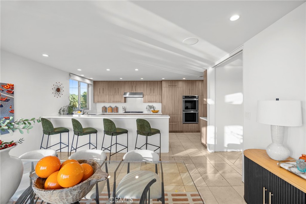 3851 Beverly Ridge