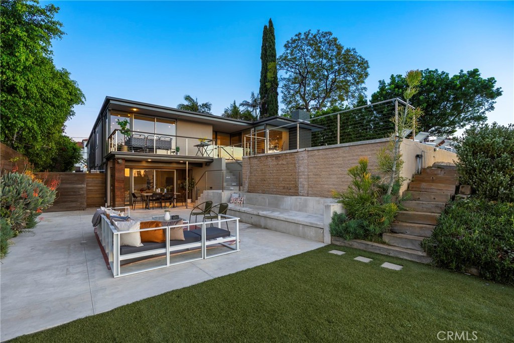3851 Beverly Ridge