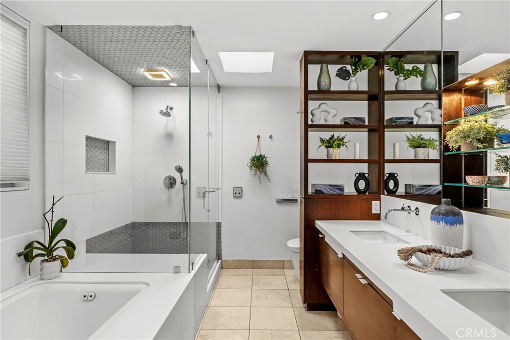 3851 Beverly Ridge