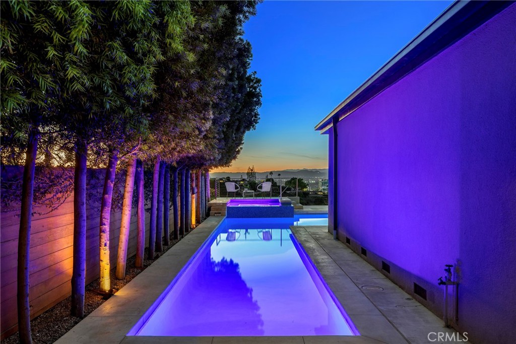 3851 Beverly Ridge