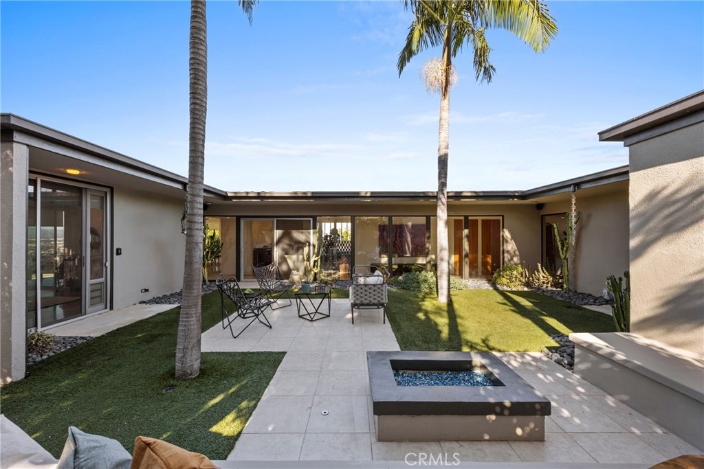 3851 Beverly Ridge