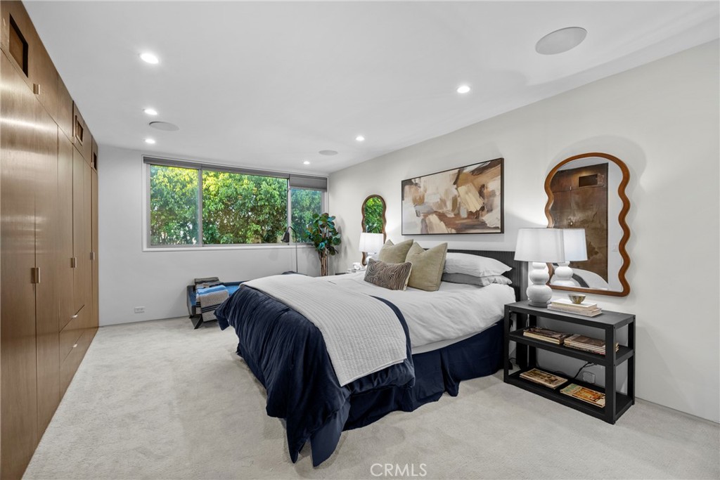 3851 Beverly Ridge