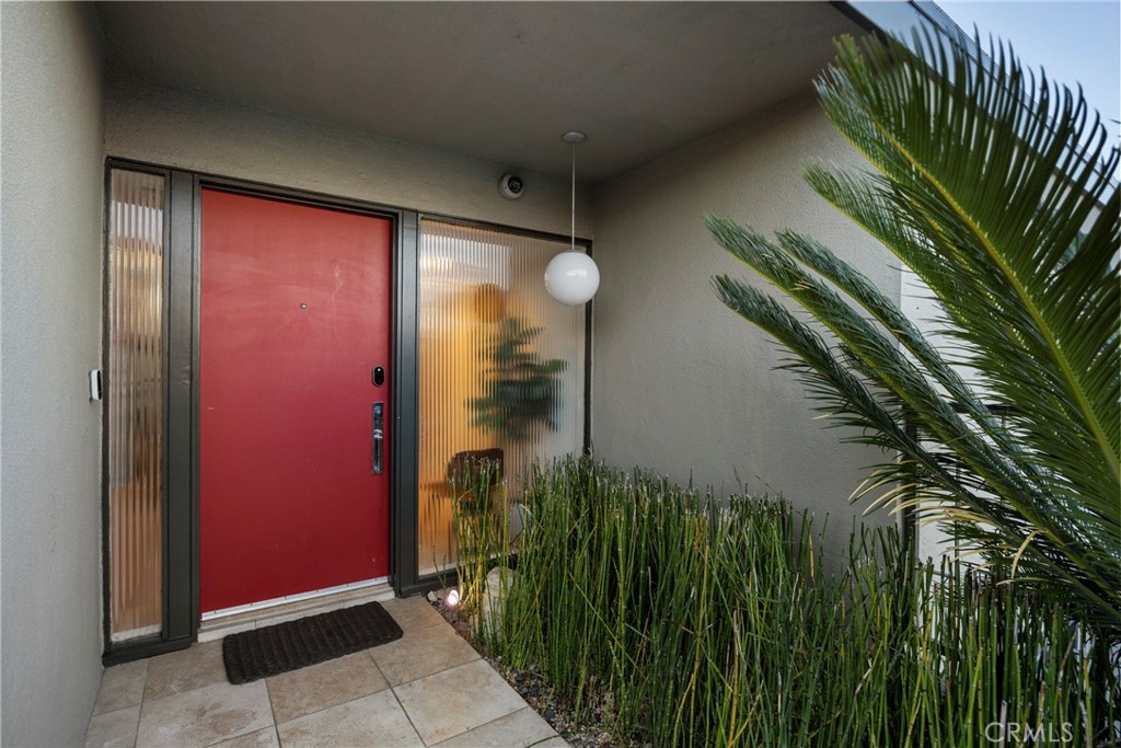 3851 Beverly Ridge