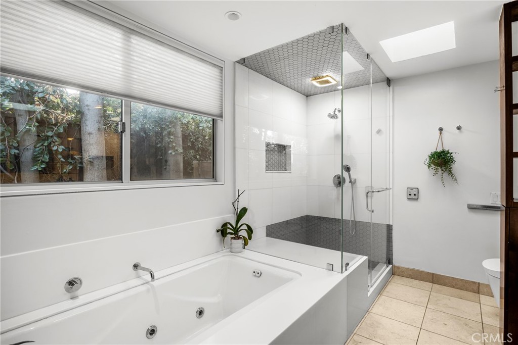 3851 Beverly Ridge