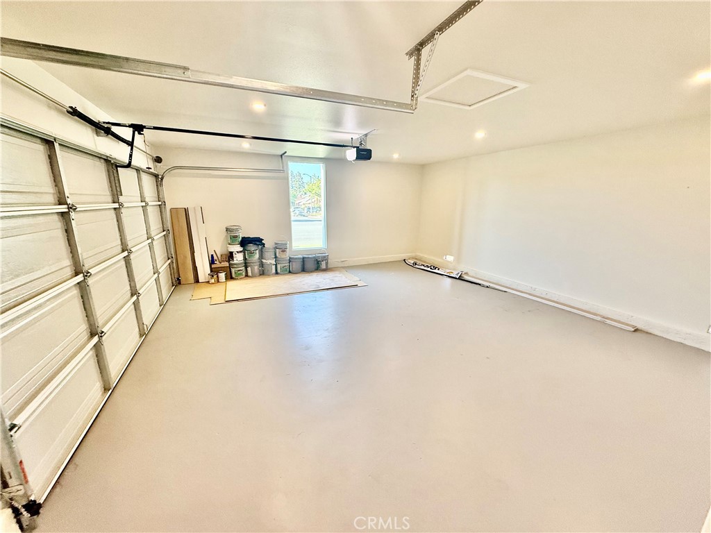 2133 Cochran