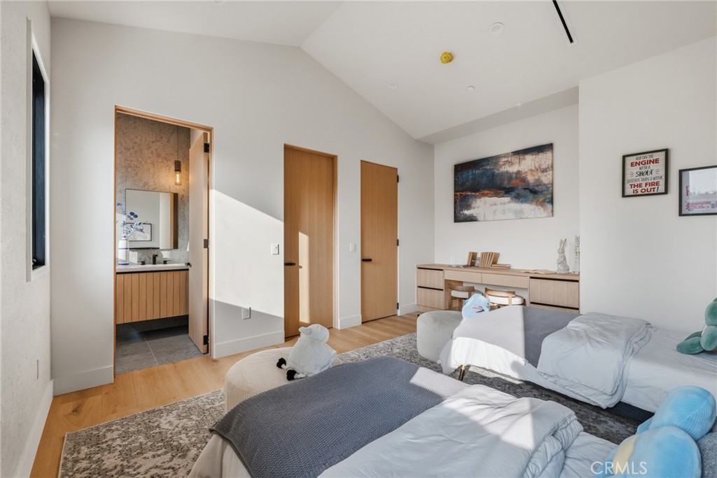 16252 Addison Street