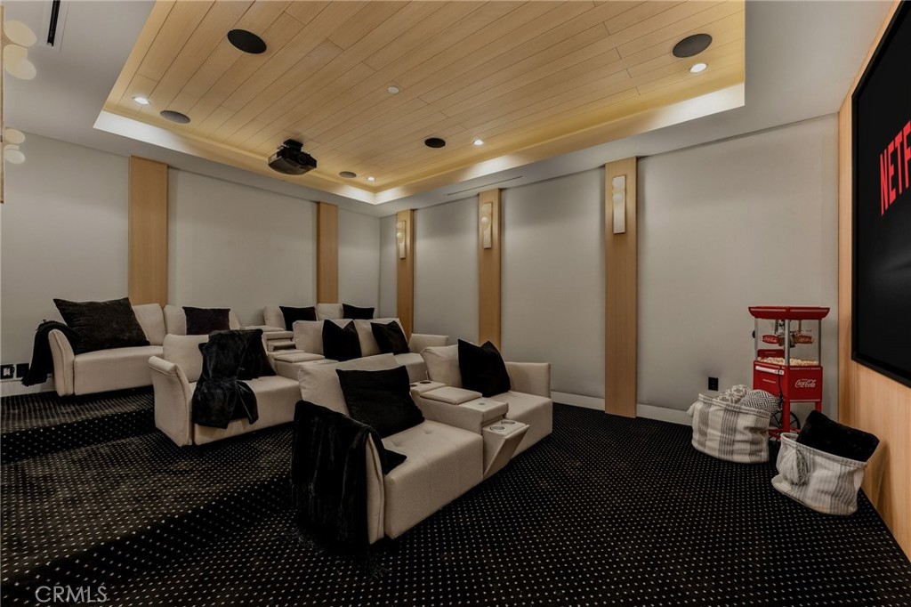 16252 Addison Street