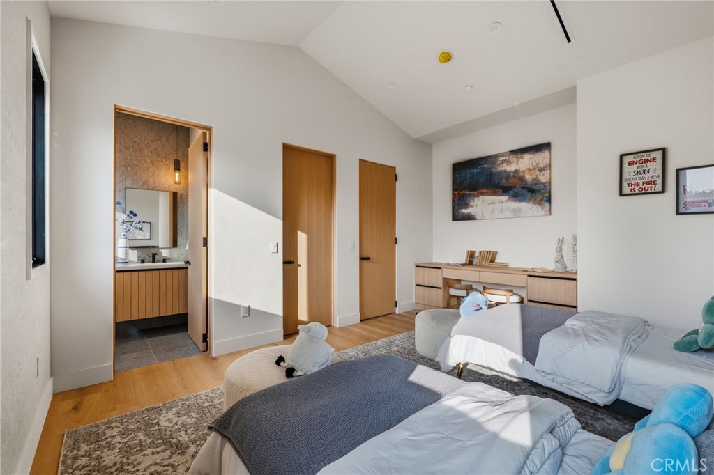 16252 Addison Street