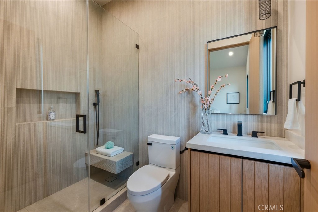 16252 Addison Street