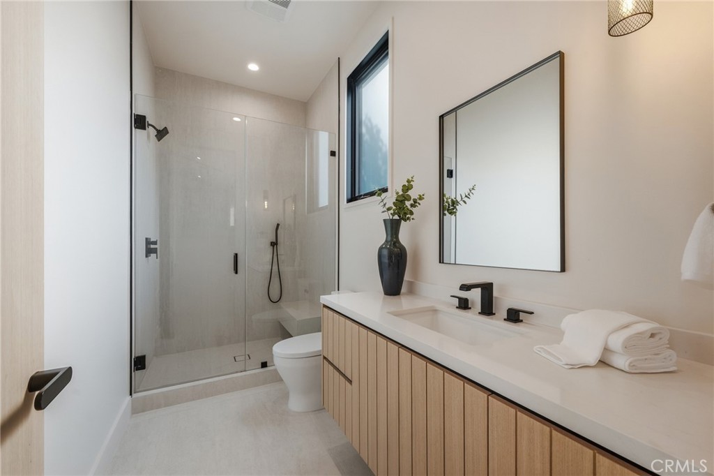 16252 Addison Street