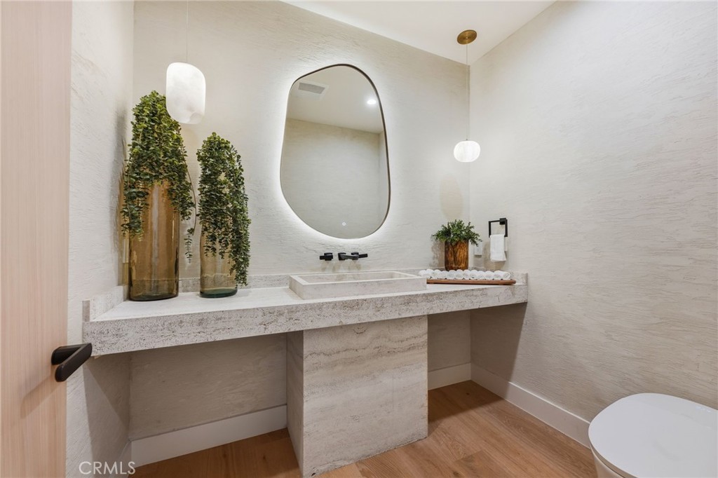 16252 Addison Street