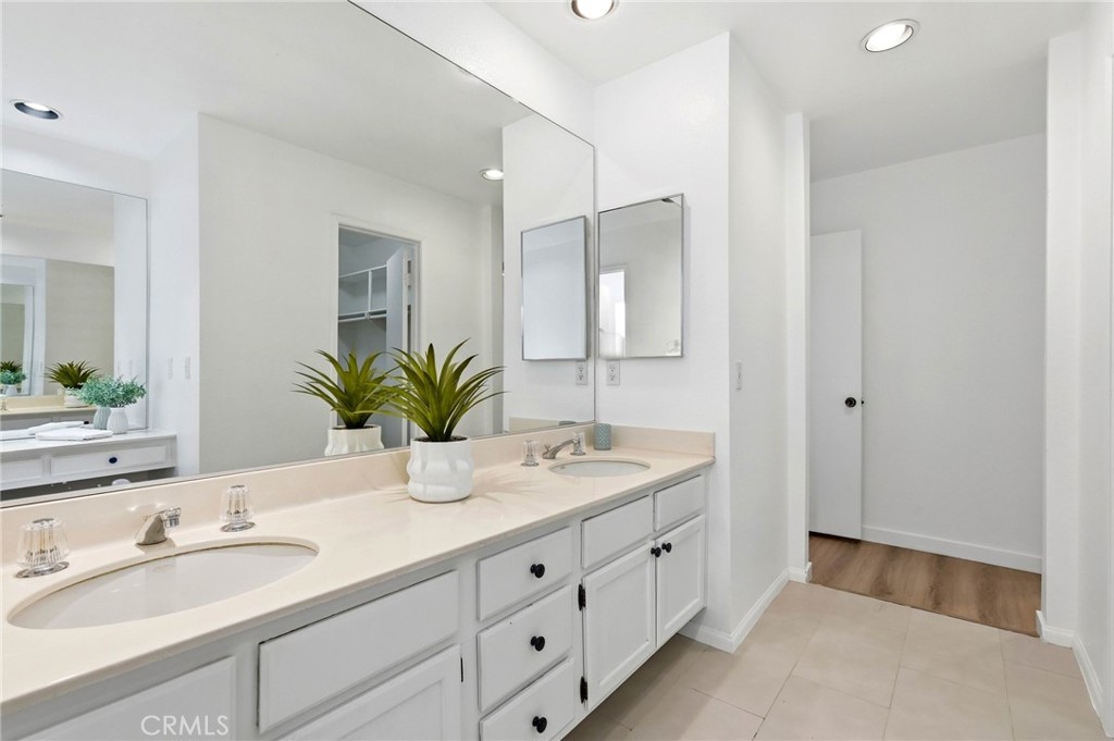 18130 Andrea Circle N 4