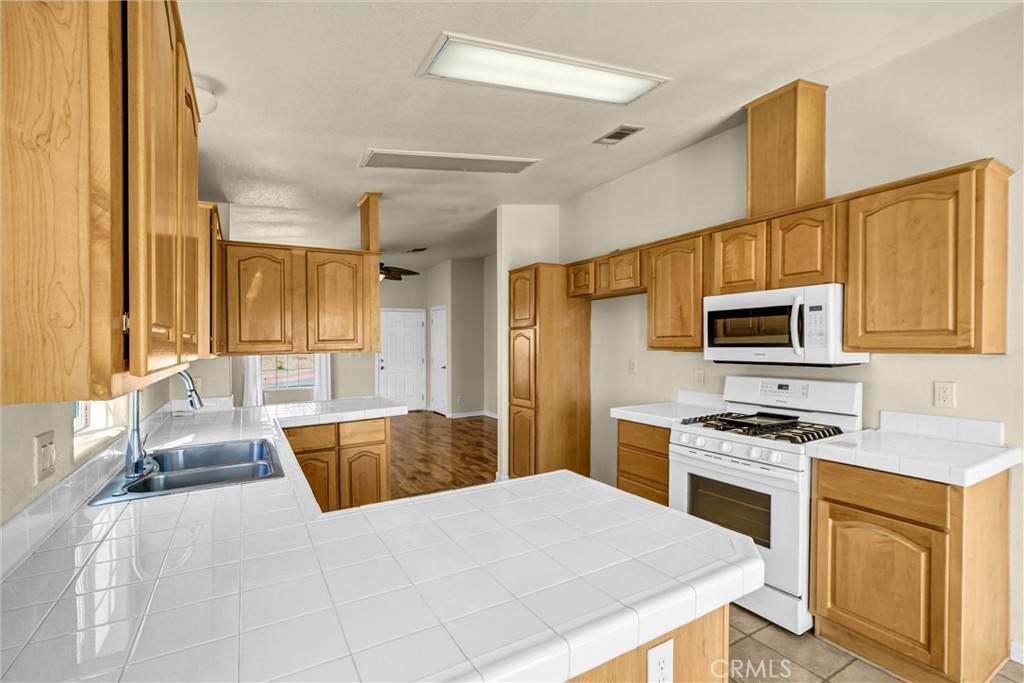 2424 Sunset Ridge Dr.