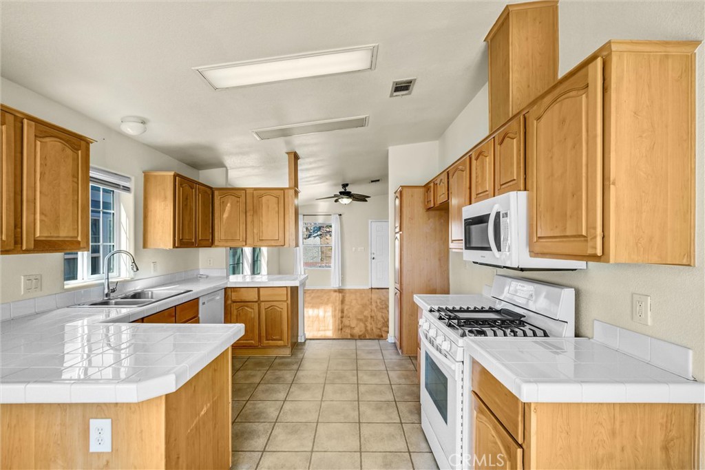 2424 Sunset Ridge Dr.