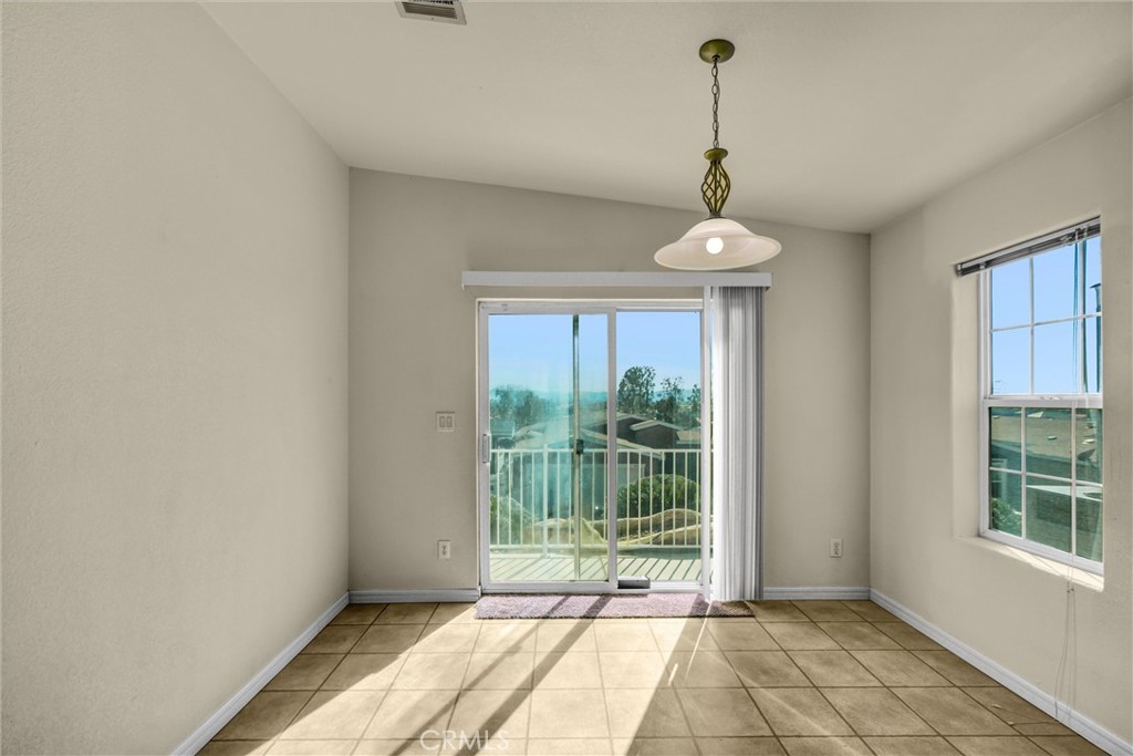2424 Sunset Ridge Dr.