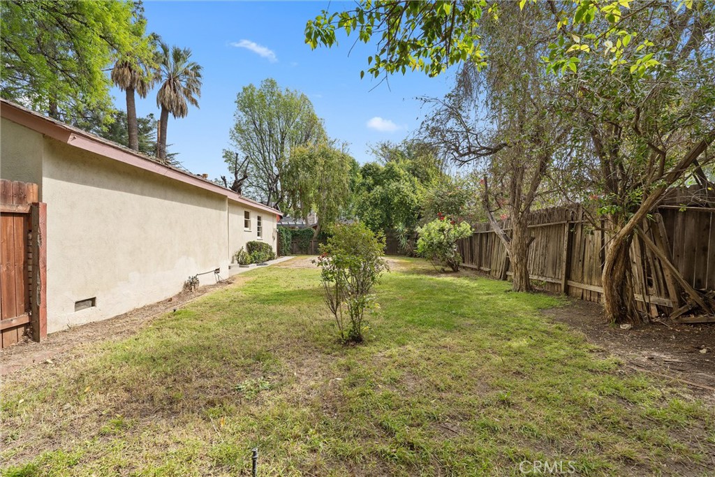5636 Ponce