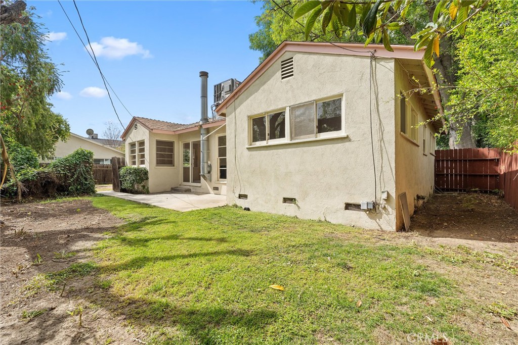 5636 Ponce