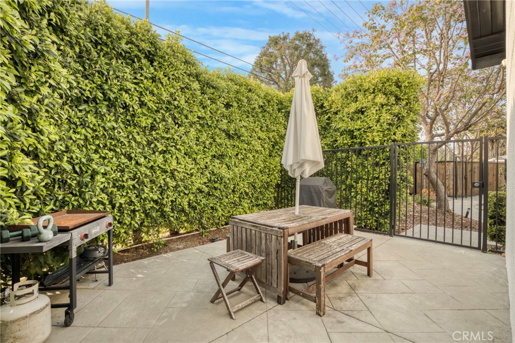 7302 Woodley