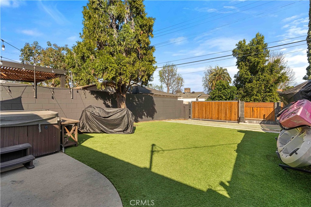 6514 Coldwater Canyon