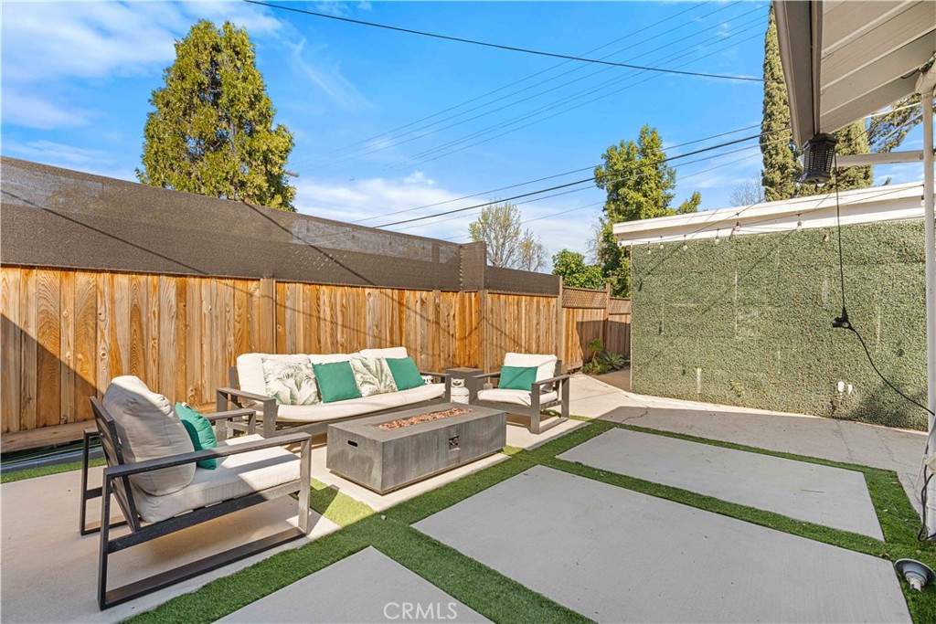 6514 Coldwater Canyon