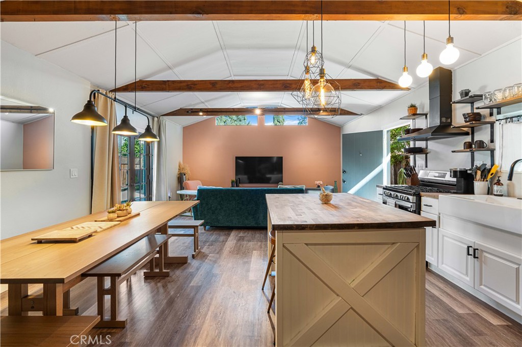 6514 Coldwater Canyon